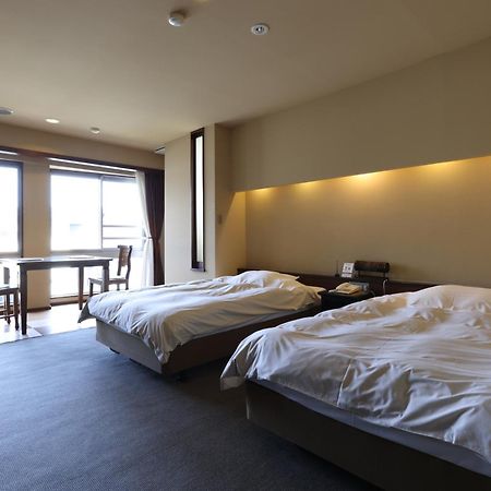 Miyahama Grand Hotel Hatsukaichi Buitenkant foto