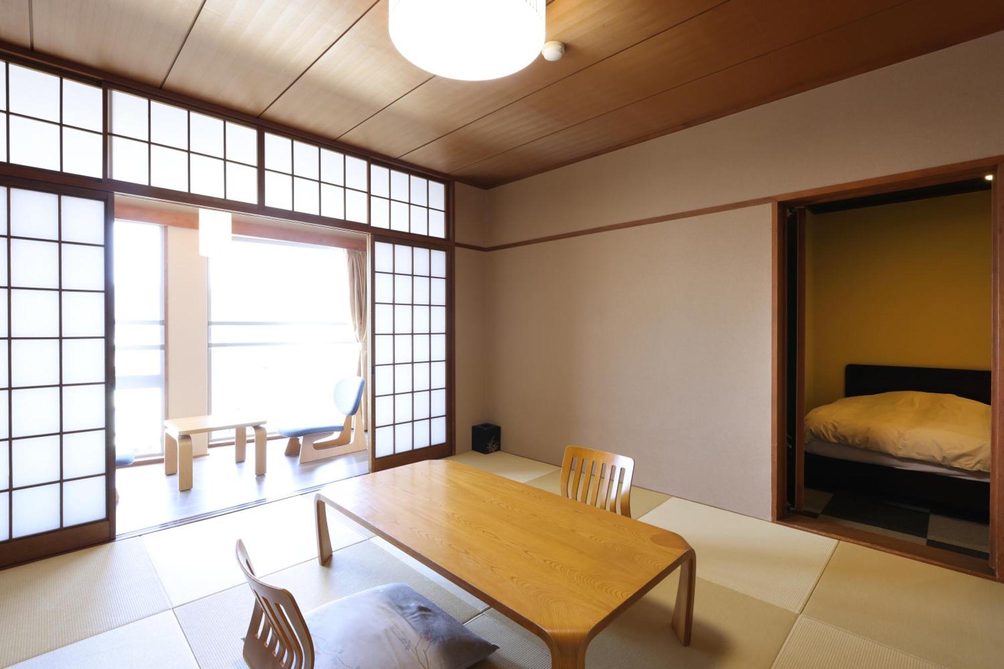 Miyahama Grand Hotel Hatsukaichi Buitenkant foto