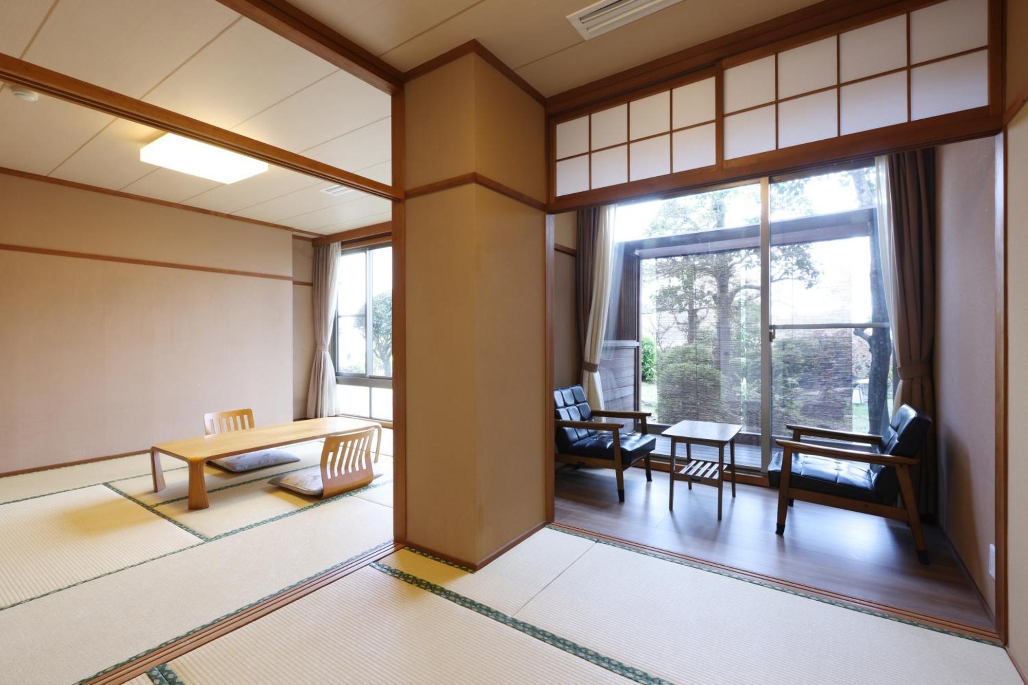 Miyahama Grand Hotel Hatsukaichi Buitenkant foto