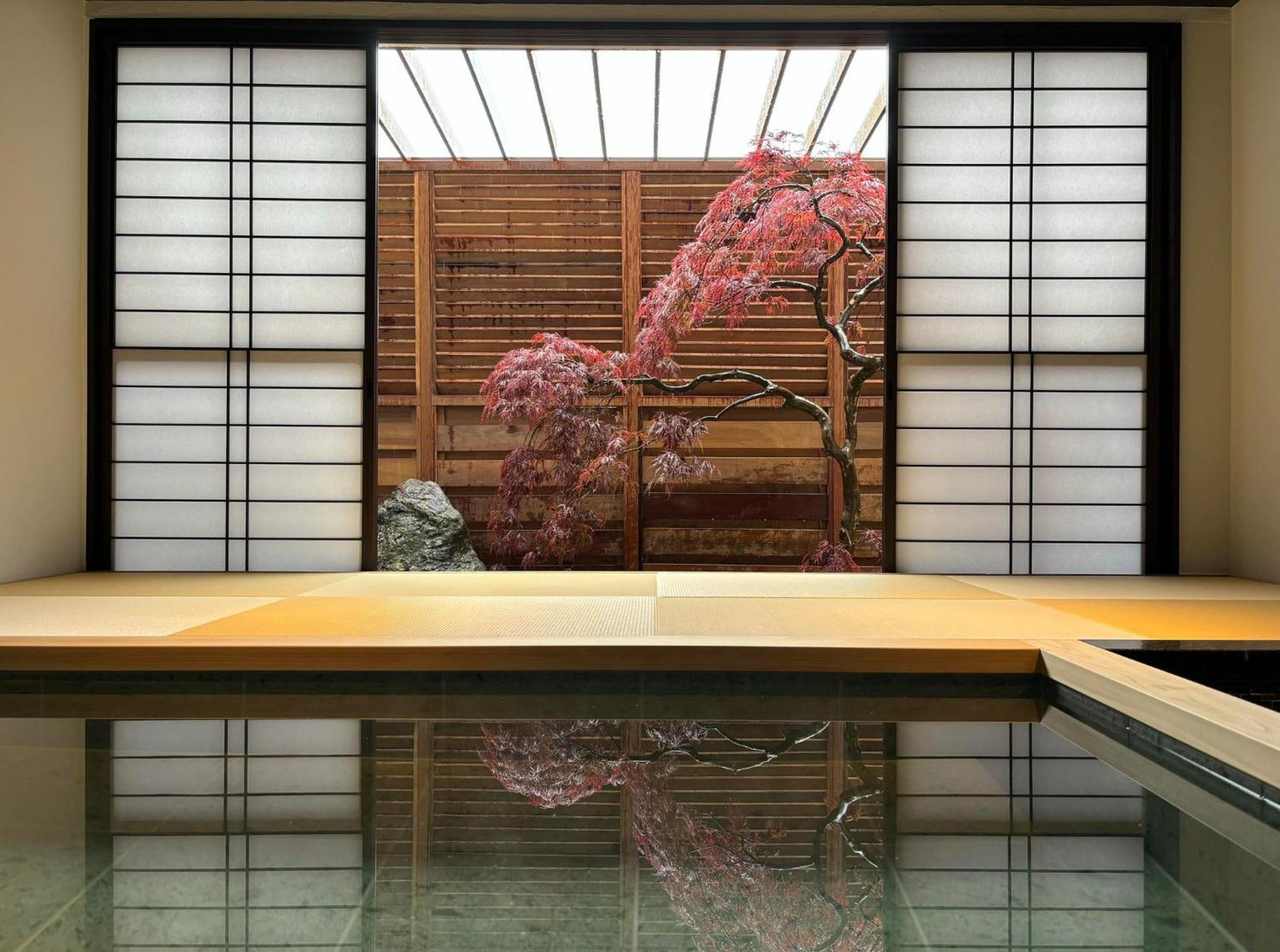 Miyahama Grand Hotel Hatsukaichi Buitenkant foto